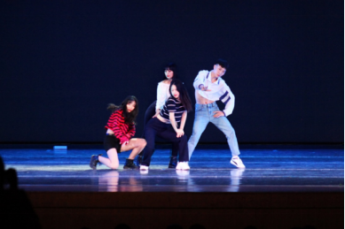 2020“文哲奇遇”元旦晚会圆满落幕4.01389.png 2020“文哲奇遇”元旦晚会圆满落幕4.01389.png